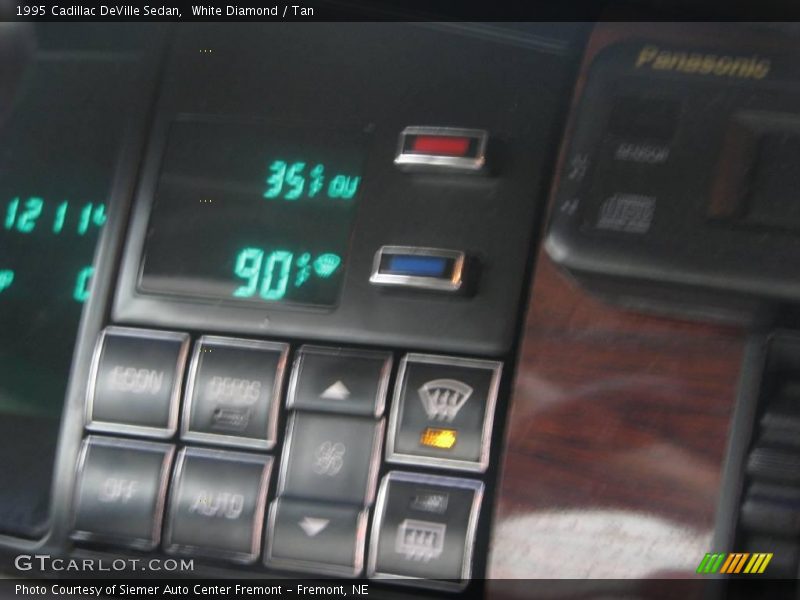 White Diamond / Tan 1995 Cadillac DeVille Sedan