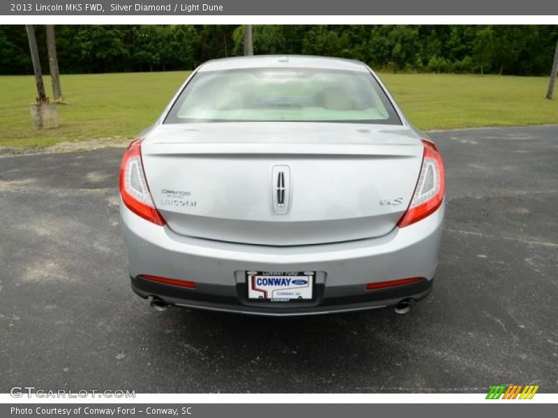 Silver Diamond / Light Dune 2013 Lincoln MKS FWD
