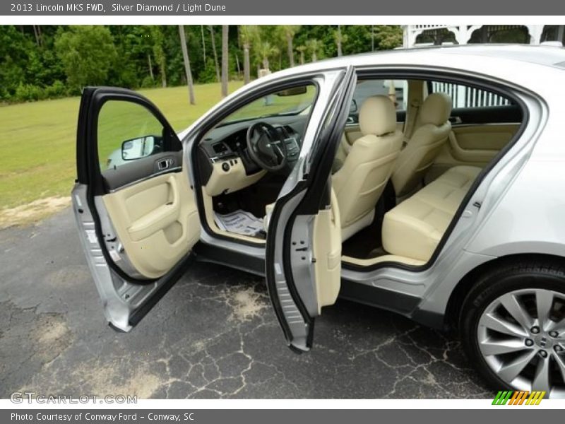 Silver Diamond / Light Dune 2013 Lincoln MKS FWD