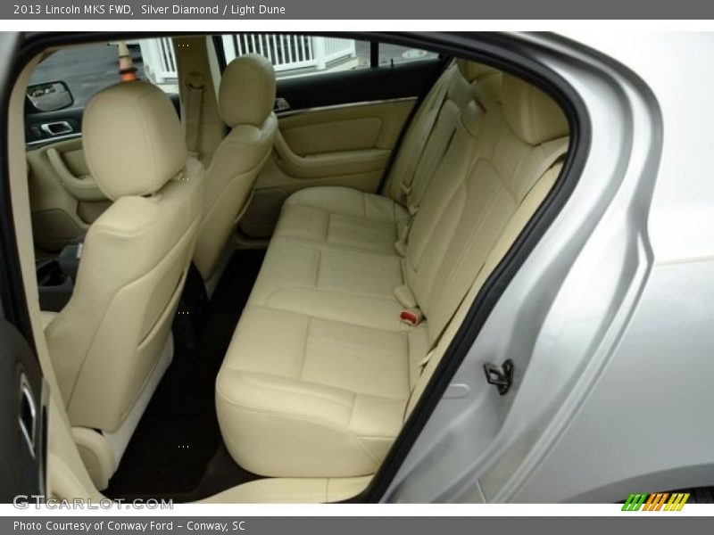 Silver Diamond / Light Dune 2013 Lincoln MKS FWD