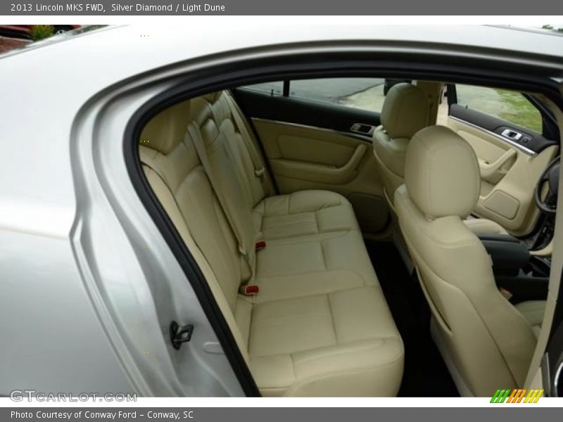 Silver Diamond / Light Dune 2013 Lincoln MKS FWD