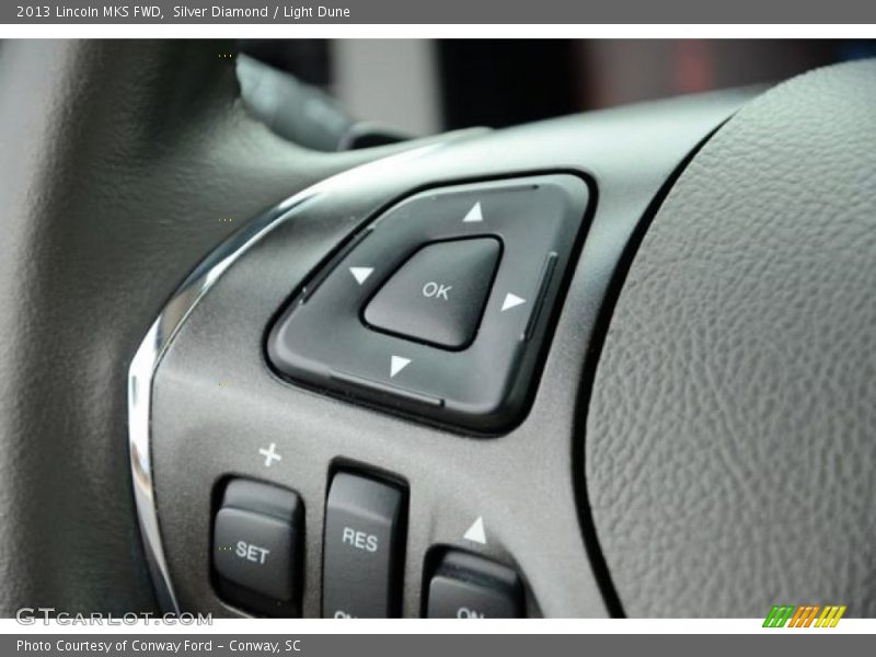 Silver Diamond / Light Dune 2013 Lincoln MKS FWD
