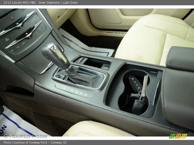 Silver Diamond / Light Dune 2013 Lincoln MKS FWD