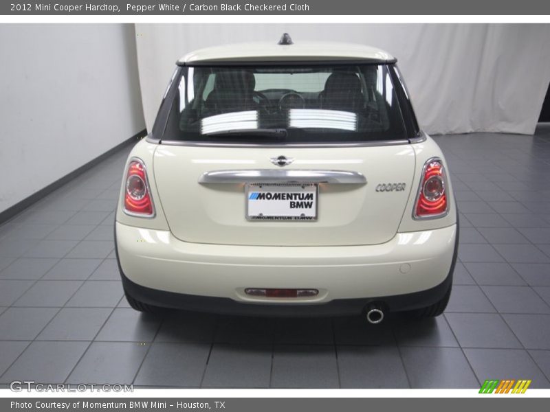 Pepper White / Carbon Black Checkered Cloth 2012 Mini Cooper Hardtop