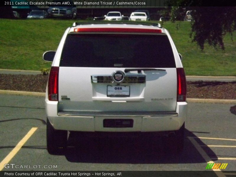 White Diamond Tricoat / Cashmere/Cocoa 2011 Cadillac Escalade Premium AWD