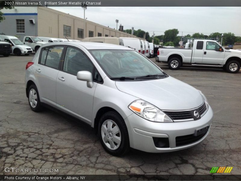 Brilliant Silver Metallic / Charcoal 2007 Nissan Versa S