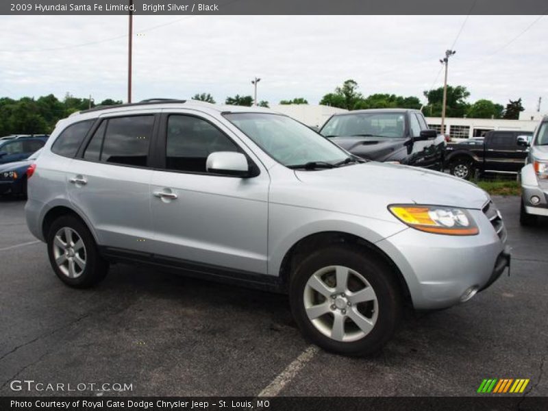 Front 3/4 View of 2009 Santa Fe Limited