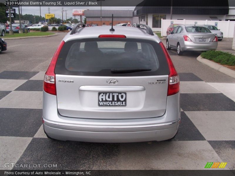 Liquid Silver / Black 2010 Hyundai Elantra Touring SE