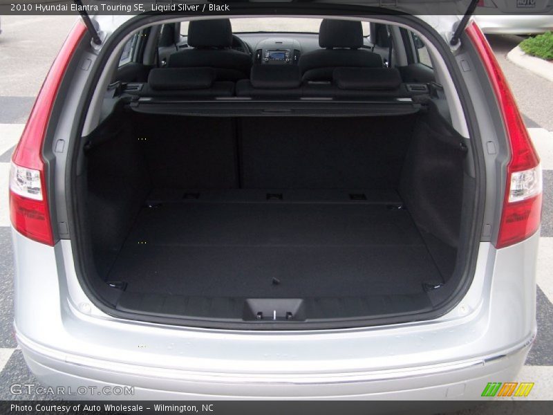 Liquid Silver / Black 2010 Hyundai Elantra Touring SE