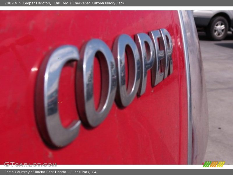 Chili Red / Checkered Carbon Black/Black 2009 Mini Cooper Hardtop
