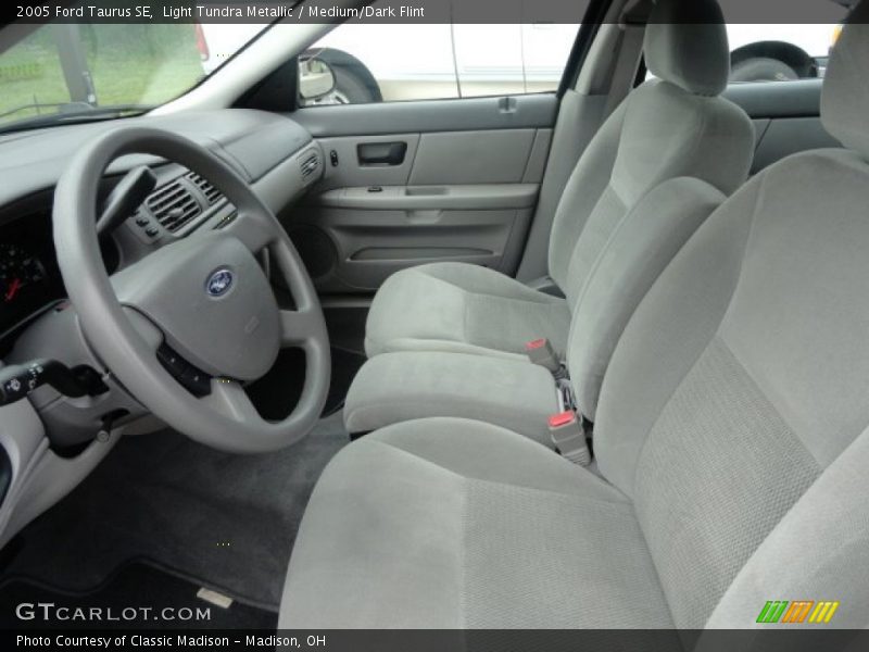 Light Tundra Metallic / Medium/Dark Flint 2005 Ford Taurus SE