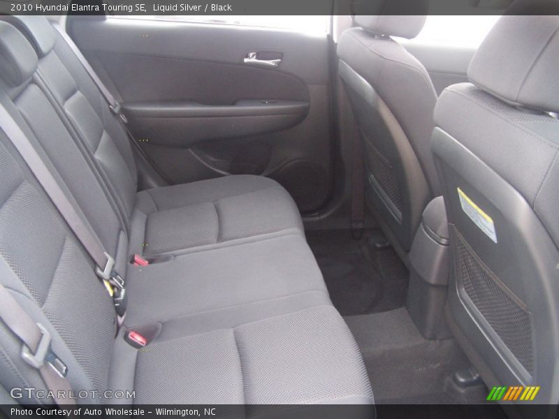 Liquid Silver / Black 2010 Hyundai Elantra Touring SE
