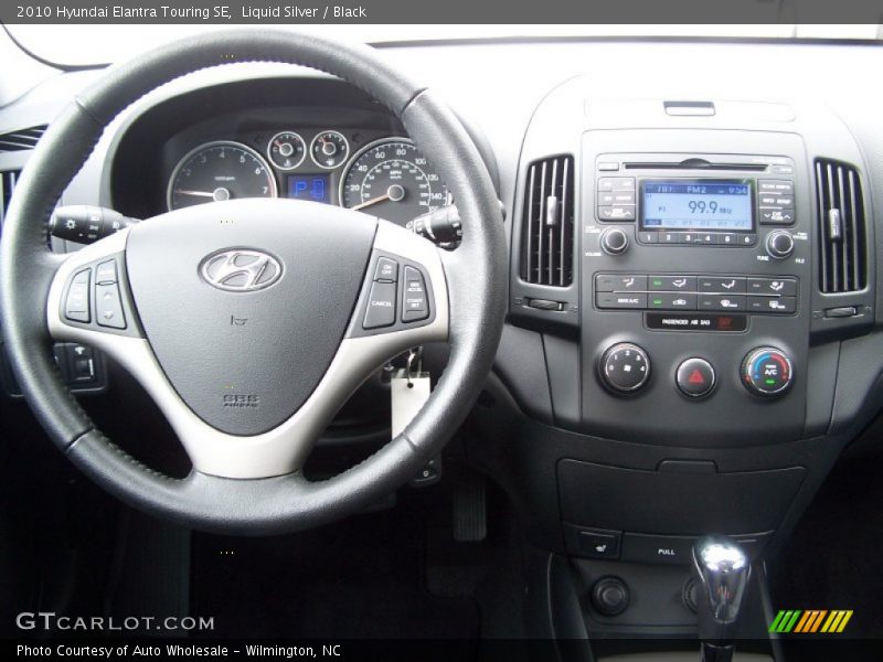 Liquid Silver / Black 2010 Hyundai Elantra Touring SE