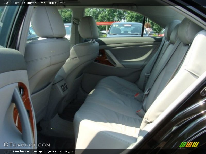 Black / Ash 2011 Toyota Camry XLE V6