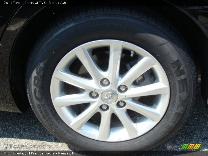 Black / Ash 2011 Toyota Camry XLE V6