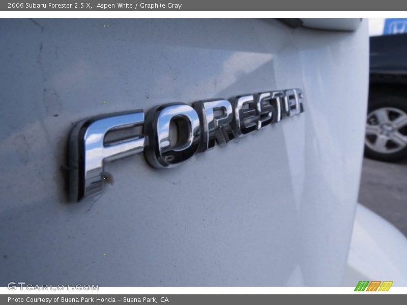 Aspen White / Graphite Gray 2006 Subaru Forester 2.5 X