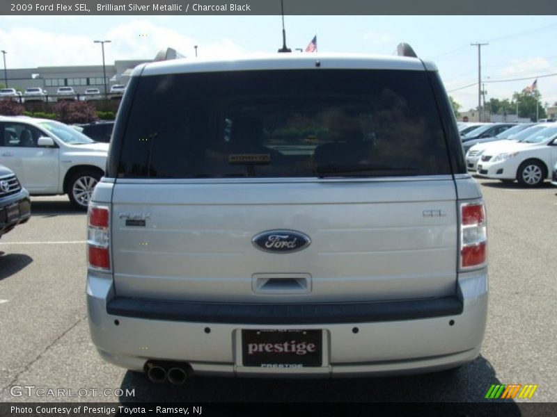 Brilliant Silver Metallic / Charcoal Black 2009 Ford Flex SEL