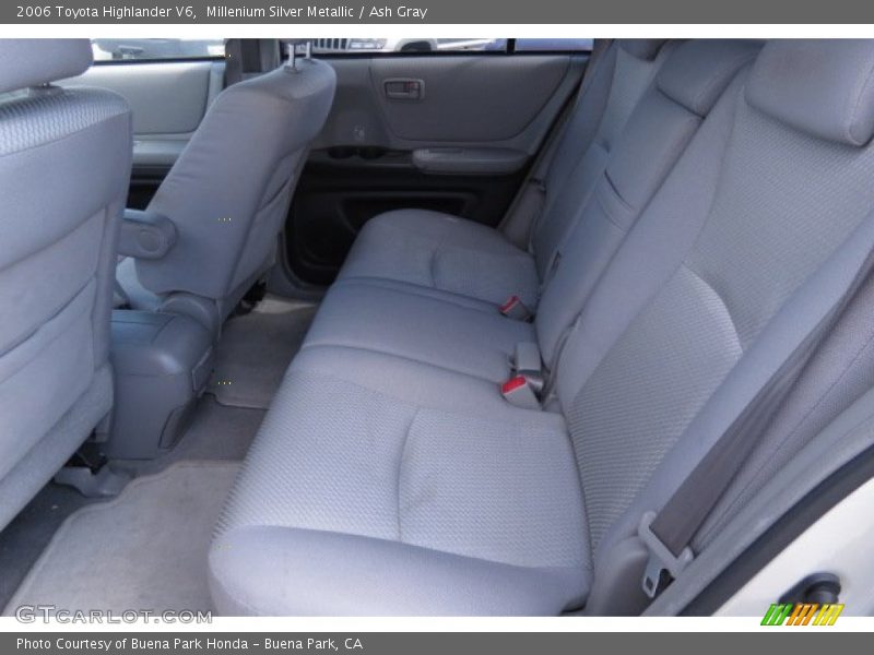 Millenium Silver Metallic / Ash Gray 2006 Toyota Highlander V6
