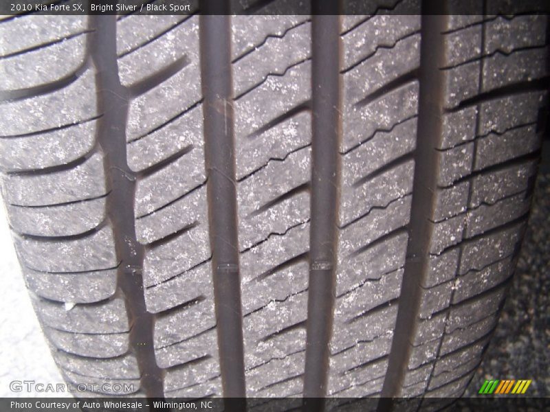 Bright Silver / Black Sport 2010 Kia Forte SX