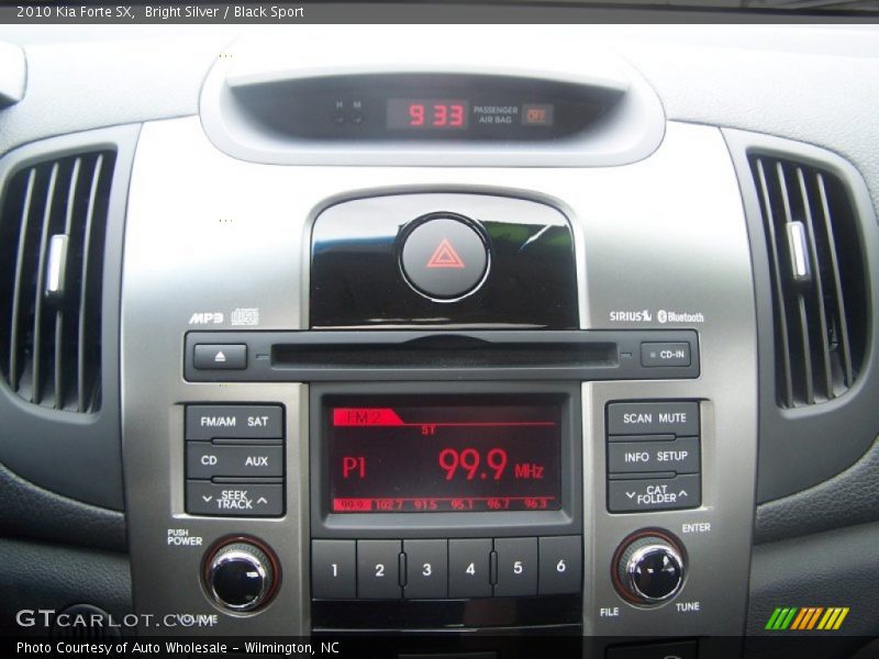 Bright Silver / Black Sport 2010 Kia Forte SX