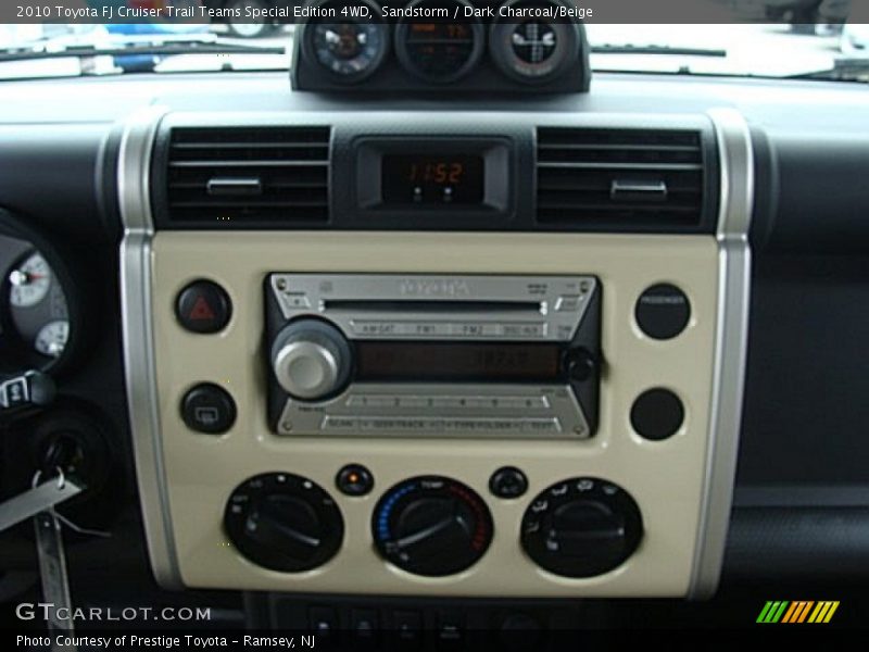 Sandstorm / Dark Charcoal/Beige 2010 Toyota FJ Cruiser Trail Teams Special Edition 4WD