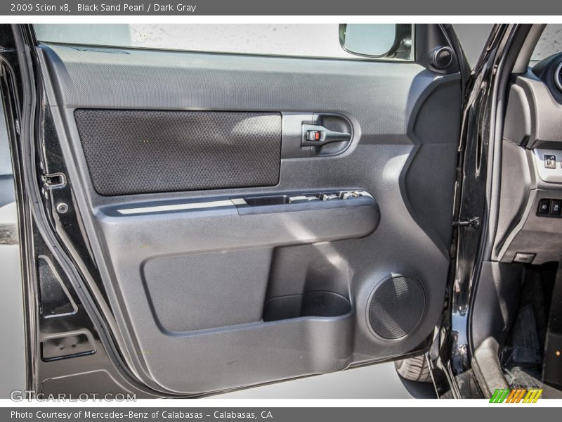 Door Panel of 2009 xB 