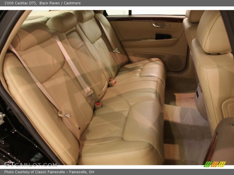 Black Raven / Cashmere 2006 Cadillac DTS
