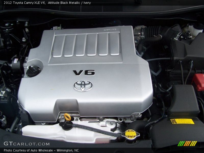 Attitude Black Metallic / Ivory 2012 Toyota Camry XLE V6