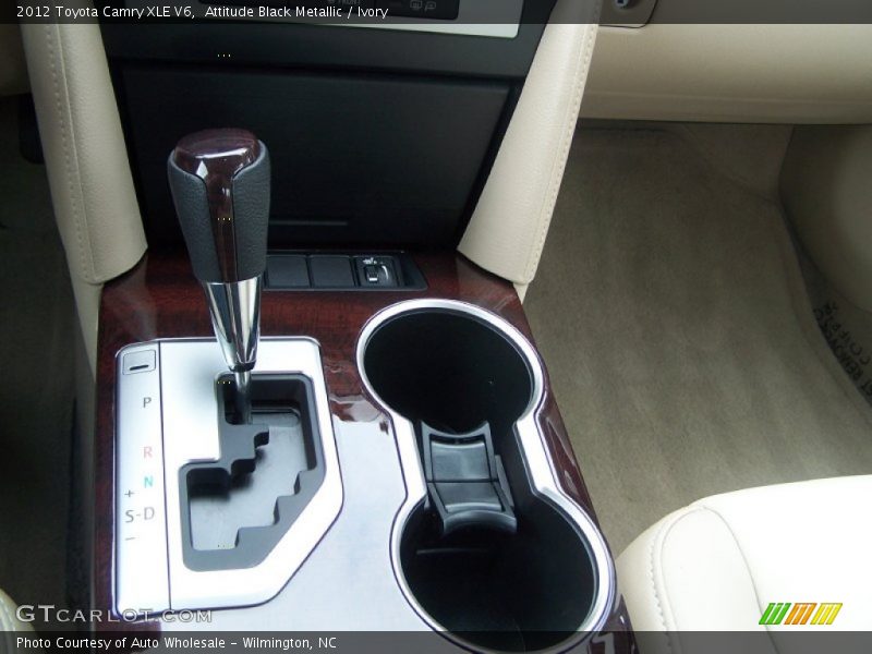 Attitude Black Metallic / Ivory 2012 Toyota Camry XLE V6