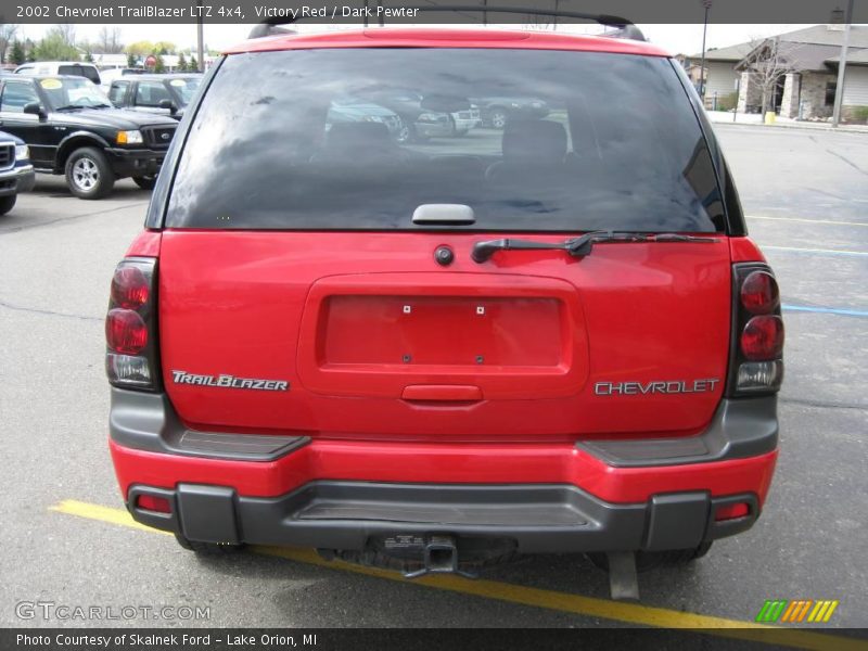 Victory Red / Dark Pewter 2002 Chevrolet TrailBlazer LTZ 4x4