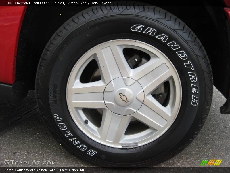 Victory Red / Dark Pewter 2002 Chevrolet TrailBlazer LTZ 4x4