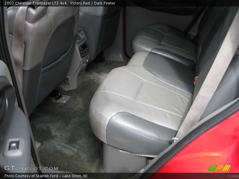 Victory Red / Dark Pewter 2002 Chevrolet TrailBlazer LTZ 4x4