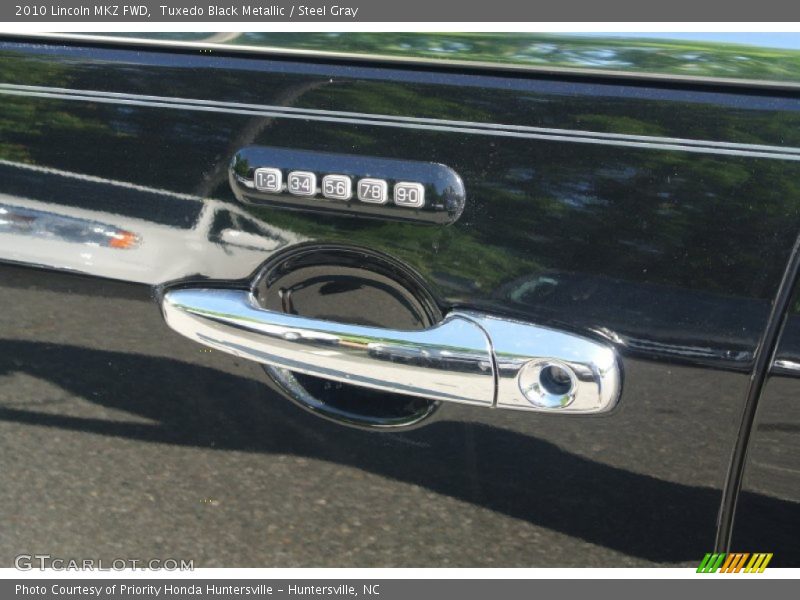 Tuxedo Black Metallic / Steel Gray 2010 Lincoln MKZ FWD