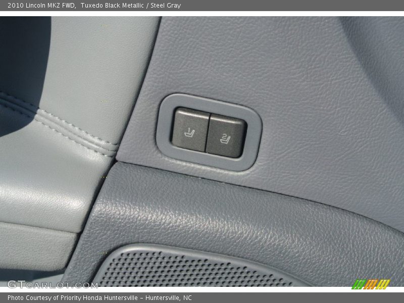 Tuxedo Black Metallic / Steel Gray 2010 Lincoln MKZ FWD