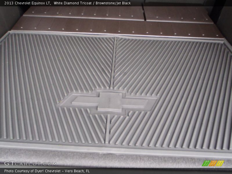 White Diamond Tricoat / Brownstone/Jet Black 2013 Chevrolet Equinox LT
