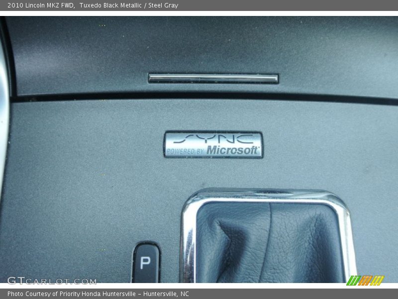 Tuxedo Black Metallic / Steel Gray 2010 Lincoln MKZ FWD
