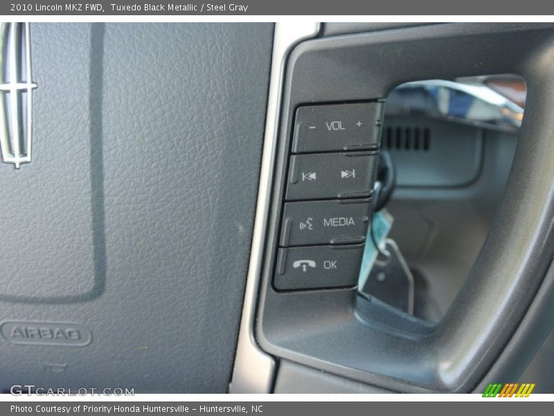Tuxedo Black Metallic / Steel Gray 2010 Lincoln MKZ FWD