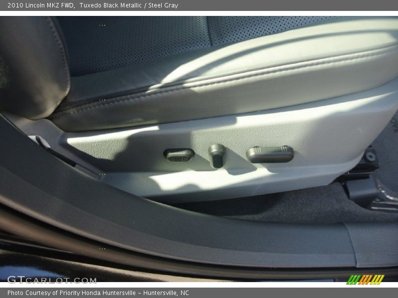 Tuxedo Black Metallic / Steel Gray 2010 Lincoln MKZ FWD
