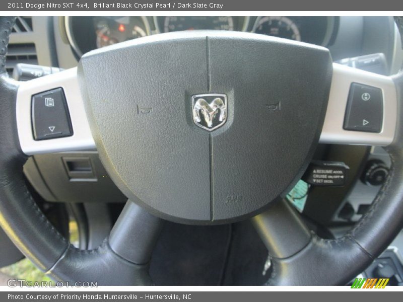 Brilliant Black Crystal Pearl / Dark Slate Gray 2011 Dodge Nitro SXT 4x4
