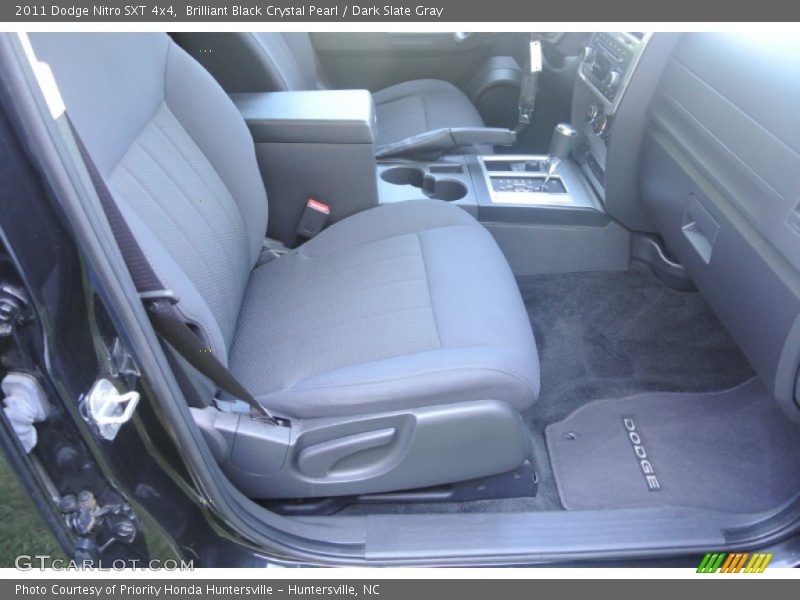 Brilliant Black Crystal Pearl / Dark Slate Gray 2011 Dodge Nitro SXT 4x4