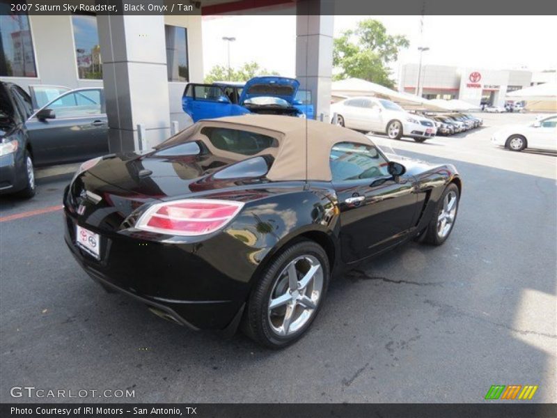 Black Onyx / Tan 2007 Saturn Sky Roadster