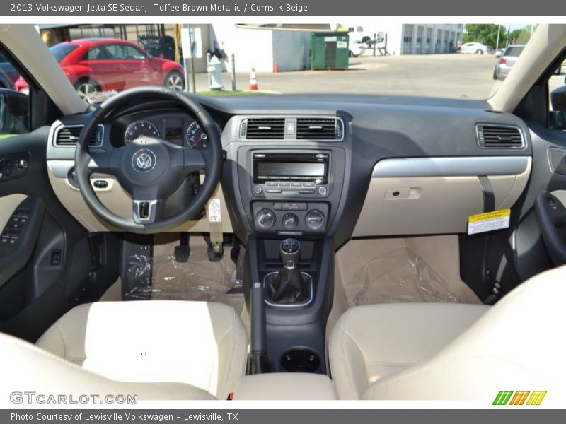 Toffee Brown Metallic / Cornsilk Beige 2013 Volkswagen Jetta SE Sedan