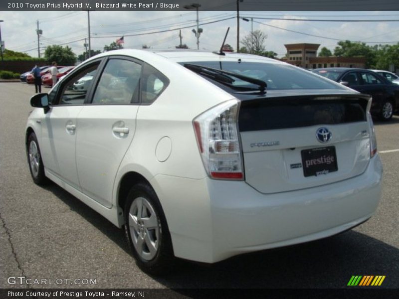 Blizzard White Pearl / Bisque 2010 Toyota Prius Hybrid IV