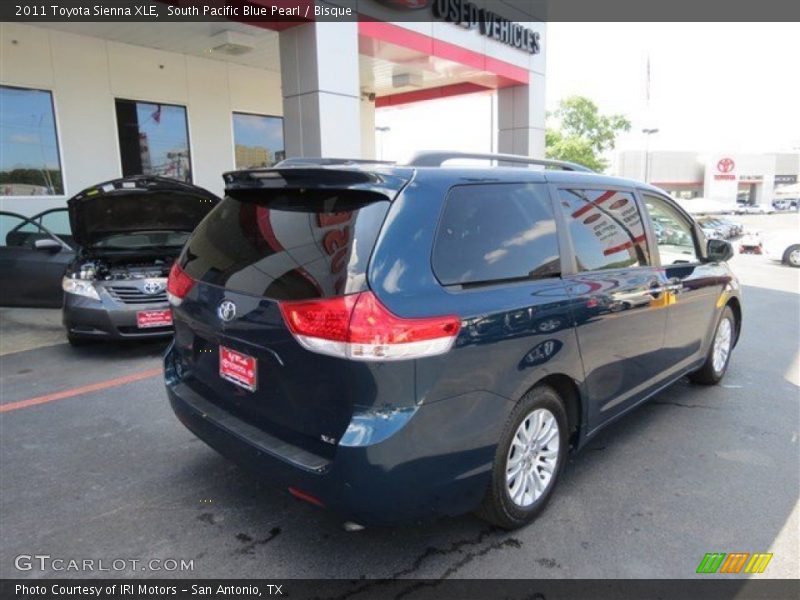 South Pacific Blue Pearl / Bisque 2011 Toyota Sienna XLE