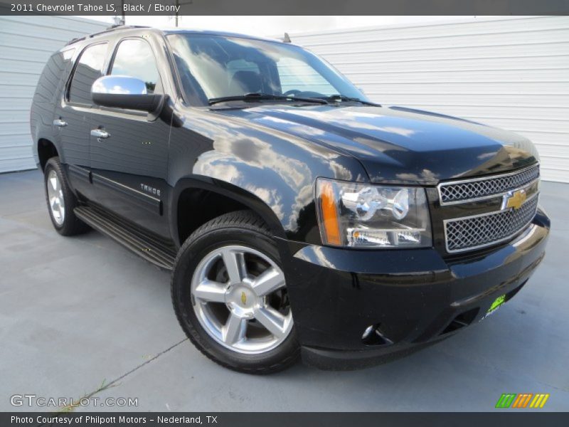 Front 3/4 View of 2011 Tahoe LS