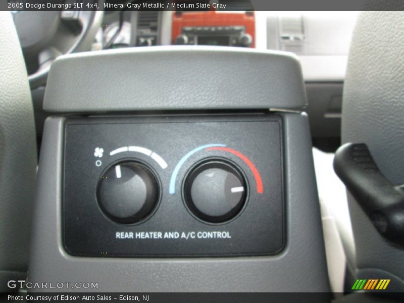 Mineral Gray Metallic / Medium Slate Gray 2005 Dodge Durango SLT 4x4