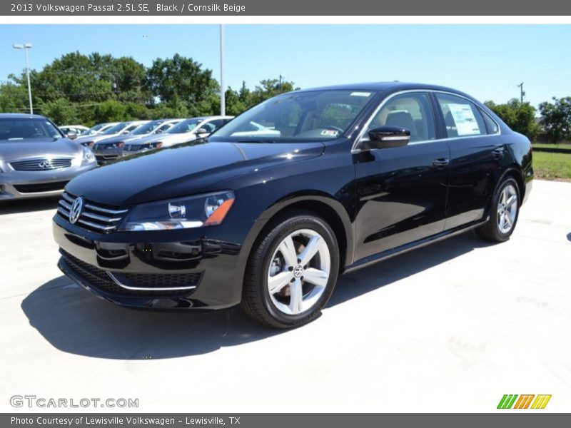 Black / Cornsilk Beige 2013 Volkswagen Passat 2.5L SE