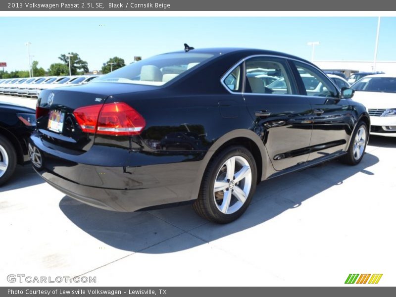 Black / Cornsilk Beige 2013 Volkswagen Passat 2.5L SE