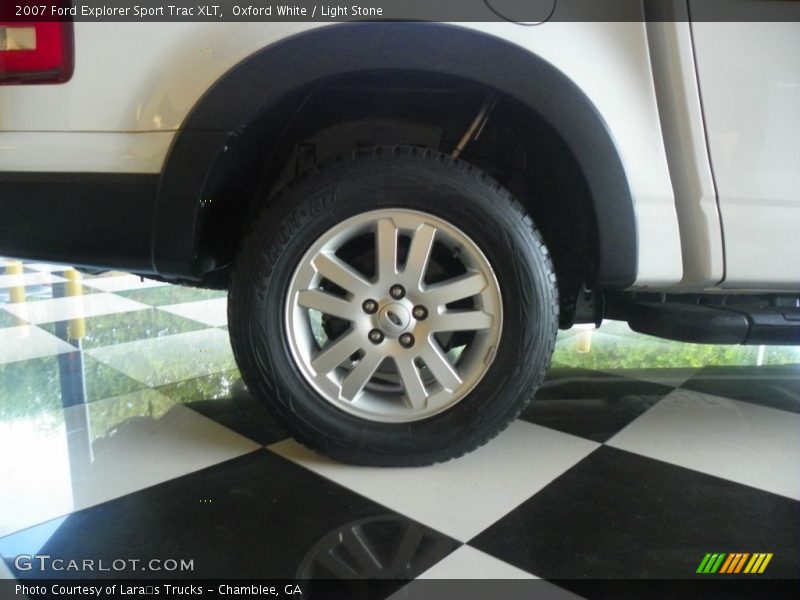 Oxford White / Light Stone 2007 Ford Explorer Sport Trac XLT