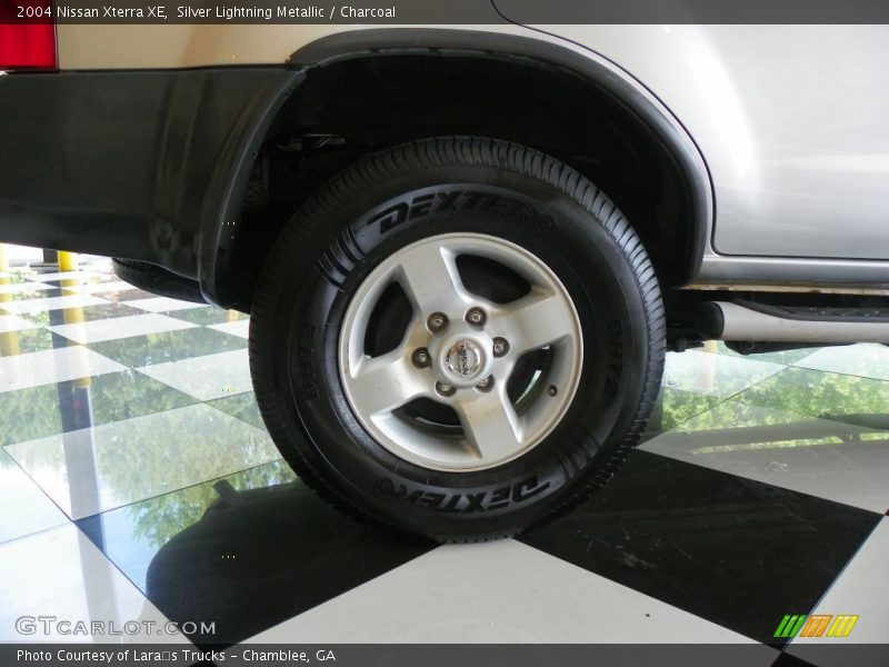 Silver Lightning Metallic / Charcoal 2004 Nissan Xterra XE